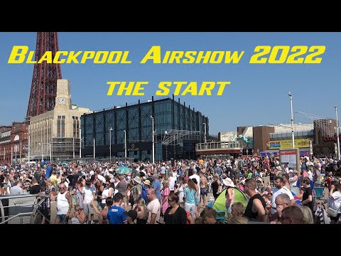 Blackpool Air show 2022, Shape in the sky to begin