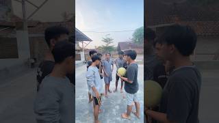 Download lagu Who here takes off their shirt when playing on the losing team #shorts #funny #comedy #football mp3 Download lagu Who here takes off their shirt when playing on the losing team #shorts #funny #comedy #football mp3