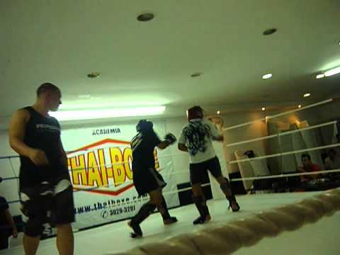 Luta Thai Boxe Michel x Diego 2º ROUND.MOV