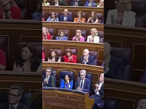 Margarita Robles evita aplaudir el anuncio de Sánchez sobre Ceuta #shorts