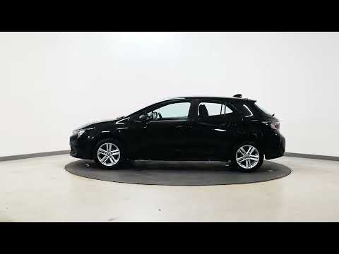 *112* 2022 Toyota Corolla 1.8 luna hybrid auto - Image 2