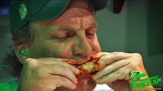 preview picture of video 'North Naples Country Club | Hot Wing Eating Contest'