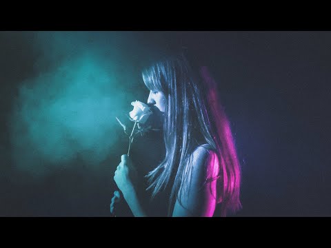 Dubsound & GNIX - Dancing In The Dark (feat.  Faithroze) [Official Music Video]
