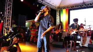 Damian &quot;Jr. Gong&quot; Marley - War (Live at Smile Jamaica 40th)