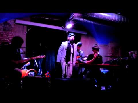 Fragil Vida live@ 4YZU (PercorsiDiVersi) (Bologna, Arterìa, 14/11/2012)