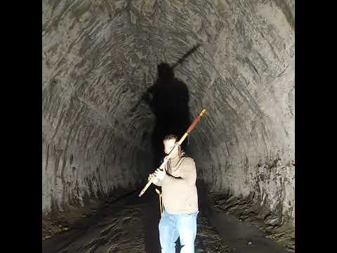 Flautist Fittingly Plays The 'Lord Of The Rings' Theme Deep Inside A Tunnel