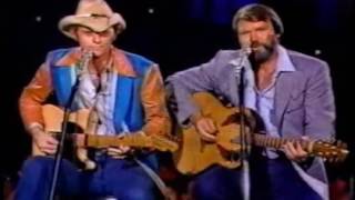 Glen Campbell &amp; Jerry Reed - Glen Campbell Music Show (18 Dec 1982) - Poison Love
