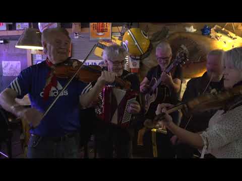 Dalakopa family at Gronks grill and bar - Superior