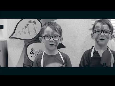 Le haricot magique: clip chanté par les crèches de La Chaux-de-Fonds
