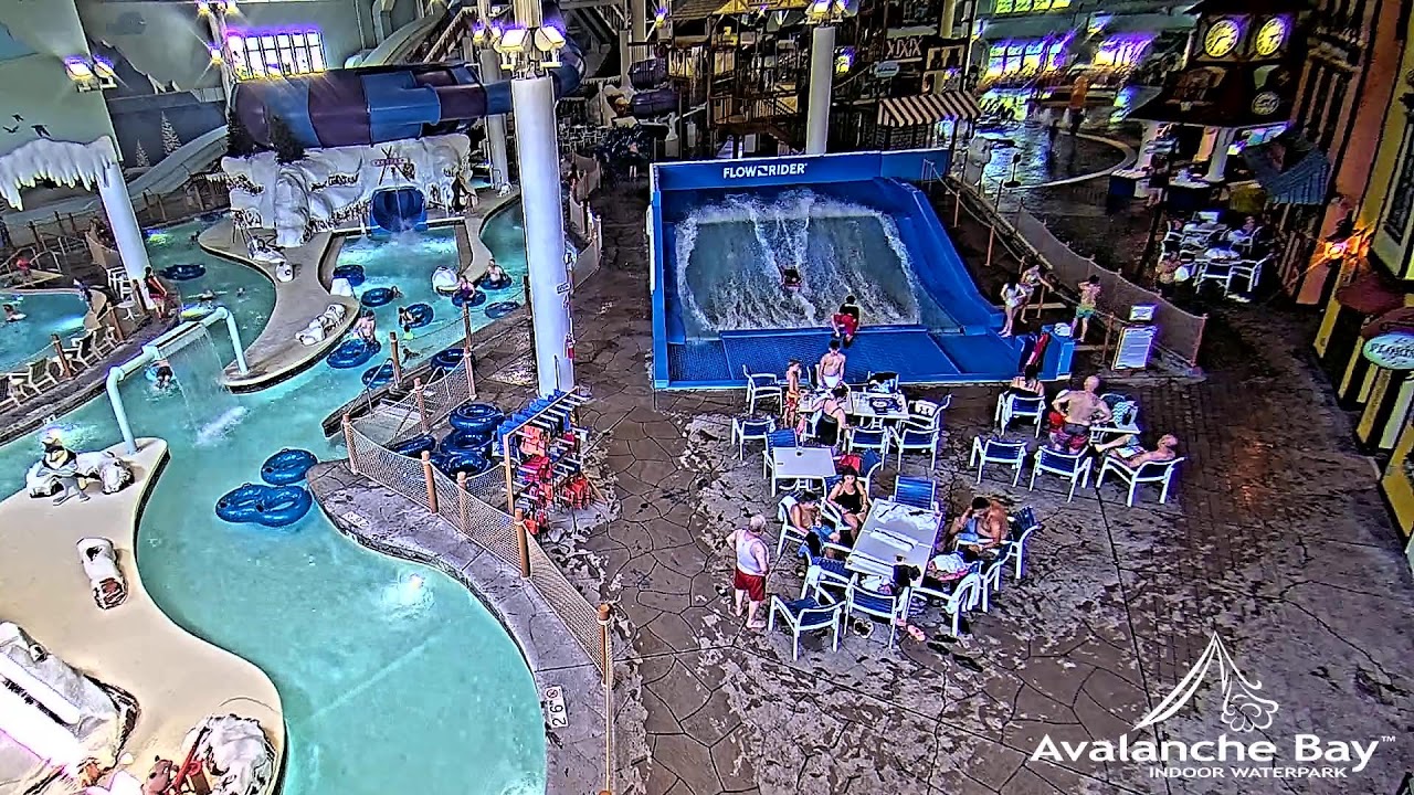 Live webcam view of Parque Acuático Avalanche Bay