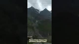 preview picture of video 'Scenic drive between Baralacha la and Keylong, Himachal Pradesh'