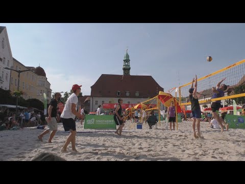 Finsterwalde: 10. Beach-Cup auf dem Marktplatz - LAUSITZWELLE