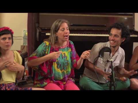 Risas de la Tierra - PEGA LA CALUNGA + MARINERO SOY (Popular de Brasil)