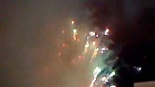 preview picture of video 'New Year FireWorks 2009-2010 at 1 Utama Roof top View 1/1/2010'