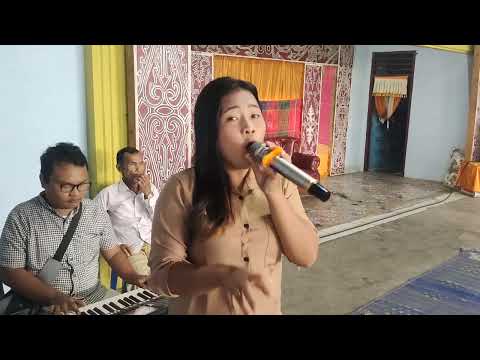 Haholongan jun munthe vocal yolanda sianturi chasya music