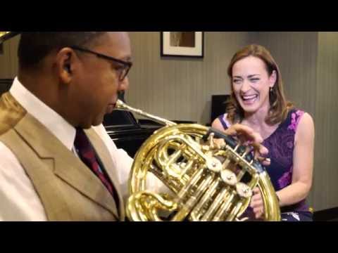Wynton Marsalis takes the Sarah´s Music Horn Challenge