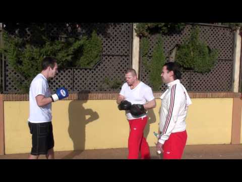 RaSZi vs. ElkY Kickboxing: RaSZi Warming-up (HD)