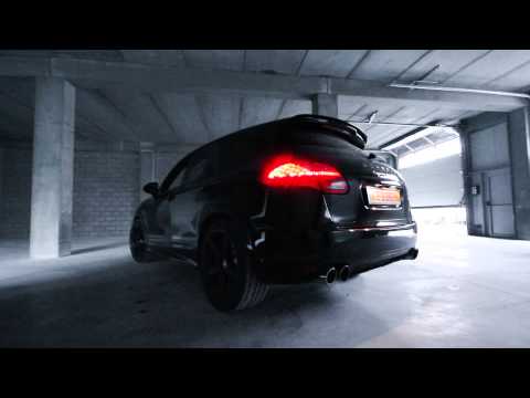 Porsche Cayenne Turbo S with Akrapovic Exhaust Startup and Revving - LOUD SOUND!