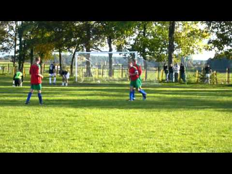 GKS Stawiski - Skra Czarna Białostocka 8:1 (2:1).  (4)