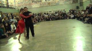ANALIA CENTURION Y GABRIEL MISSE BAILANDO EL TANGO "FUERON TRES AÑOS" EN LA MILONGA DEL MORAN
