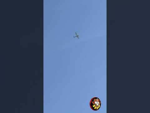MORADOR REGISTRA AVIÃO ANTES DA QUEDA EM JUQUITIBA