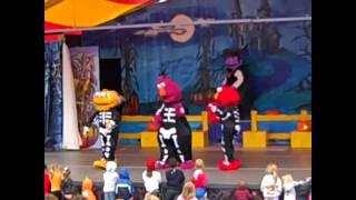 Sing-a-Long with The Count&#39;s Bones Song | Sesame Place