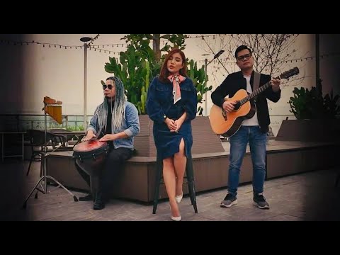 Con Tim Đang Cố Quên ☘ Phương Phương Thảo X Hits Jimmi nguyễn Acoustic Cover 「Official Mv」