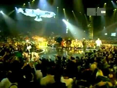 Eleonora Pacini con Nelly & Pharrell Williams @ EMA live in Rome 2004 "Play it off"