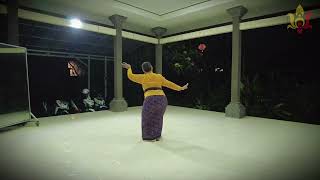 Download lagu Tari Rejang Sari - dari belakang mp3