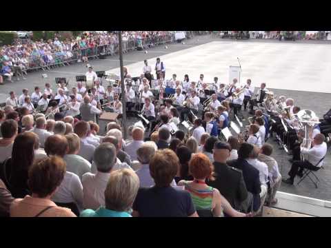 "IN DIXIE MOOD" Het Waregems Harmonieorkest, de Geniale Jongens & KF Hoger Op 2017 Taptoe Waregem