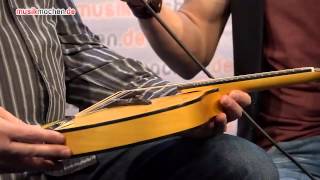 Video thumbnail for Breedlove Crossover OF Mandoline by musikmachen.de