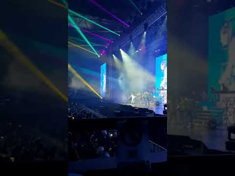 191229 IU - Last Night Story ft IU's Bodyguard