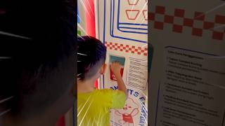 Download lagu Bought ice cream, but his hand almost got stuck and couldn't eat it⁉️ mp3