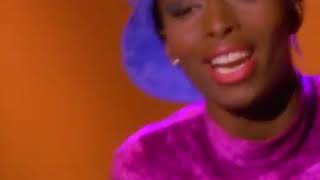 Download lagu Where Love Lives ( Video - featured on the John Lewis Christmas Advert 2025) mp3