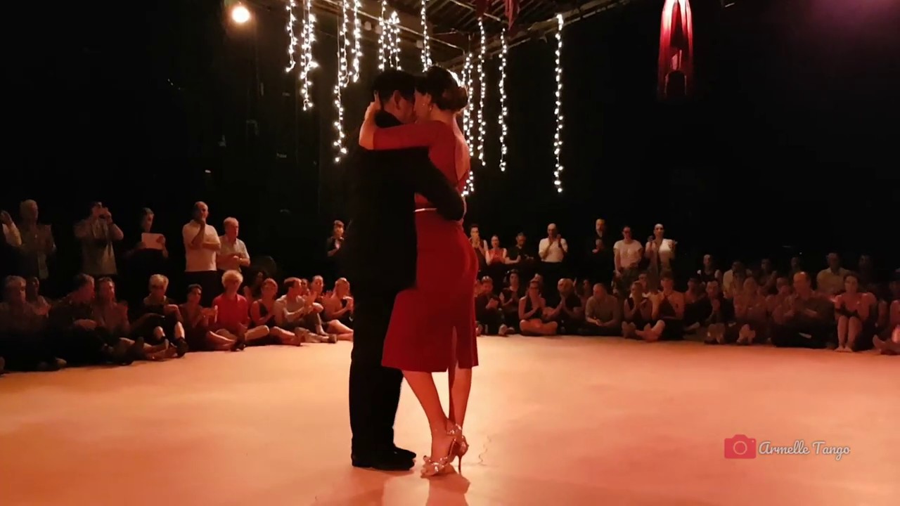 Video thumbnail for Carlos Espinosa & Majo Martirena ❤@ Paris - Festival Tango Roots 2019