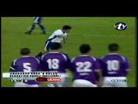 Nacional: Gol a Defensor (3)