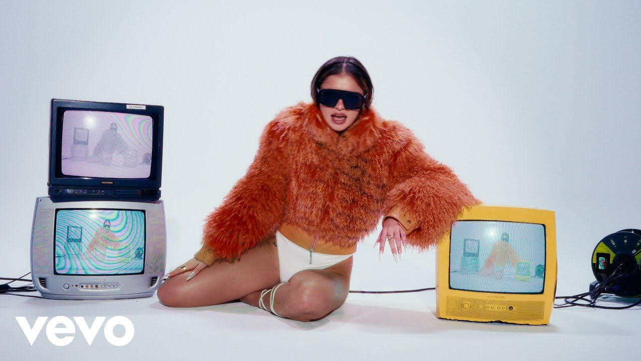 Denna mit dem Titel 'Si No Estas' / Video ((jetzt ansehen)) mit dem Titel 'Si No Estas' / Video ((jetzt ansehen))