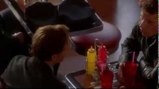 Glee - Rachel and Santana New York waitresses - Love Love Love