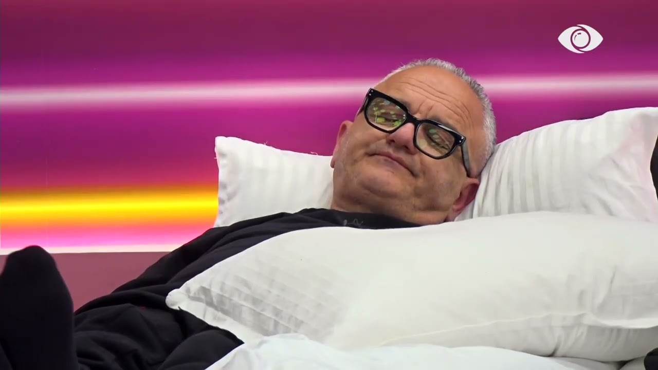 Ngjaji pak babait tënd/ Diskutim mes Gimbos dhe Mirit