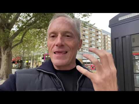 私たちの精神的な健康を守るために、武装警察？ (PROTECT OUR MENTAL HEALTH-ARMED POLICE?‍♀️SHUT DOWN GYM- GOVERNMENT IGNORES SCIENCE- LONDON IS NEXT)