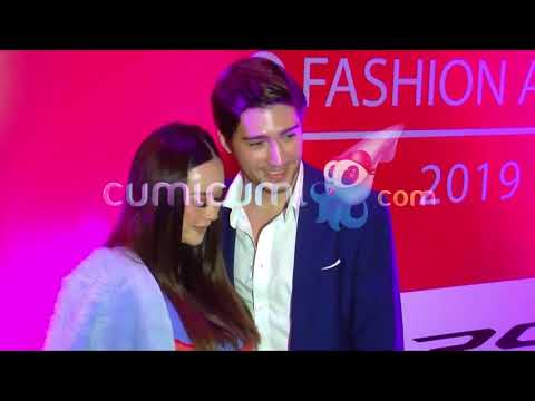 Hot Shot 23 Maret 2019   Meski Hamil Besar Aura Kasih Main Sama Ular Piton