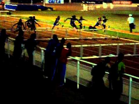 veronica rodrigues campeã brasileira nos 100 metros com barreira