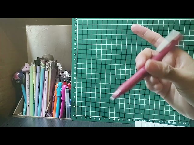 Vídeo relacionado con Zebra Pen Z Grip - Bolígrafos negros con clip de bolsillo, 8 unidades, bolígrafos retráctiles de tinta negra, bolígrafos Biro negros fiables para uso diario, paquete de 8 unidades