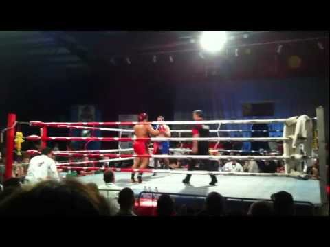 How to get Knocked out in 30 seconds Muay Thai kickboxing Fight