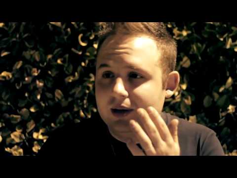 Io odio il pulcino pio Official video (CON TESTO!)