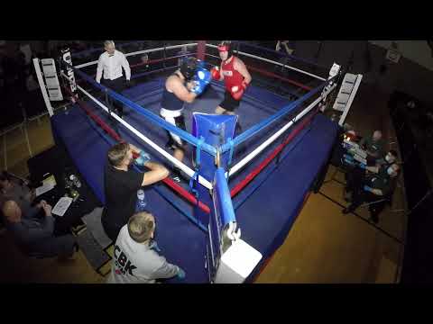 RILEY JONES vs JAMIE SHARP