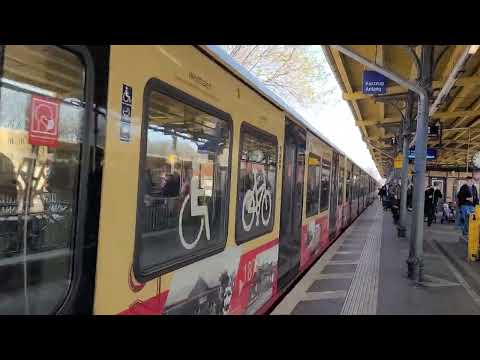 Ausfahrt Baureihe 481 "150 Jahre Ringbahn" in Neukölln