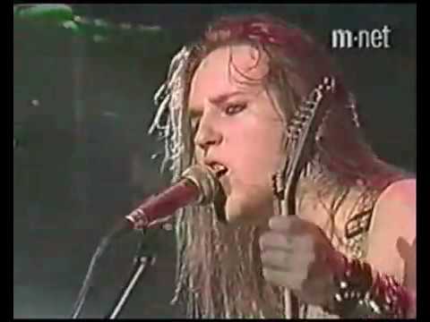 Children Of Bodom - Kissing The Shadows (Live in Seoul 2001)