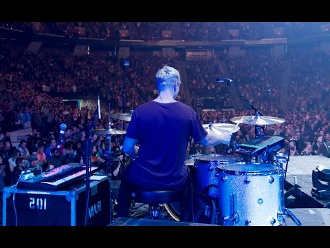 Forever Reign Hillsong - drum cam live 2016 (HD)