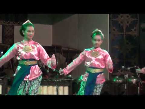 #MenarilahErwita: Tari Mulat Sarira by Sanggar Tari Wiraga Apuletan on PMPS Yogyakarta 2012